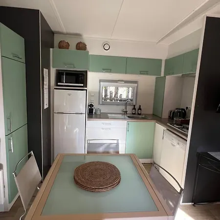 Mobil Climatise 6 Personnes - Les Sables D'or Cap D'agde *